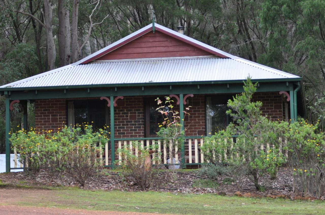 Karri Valley Chalets Pemberton Exterior photo