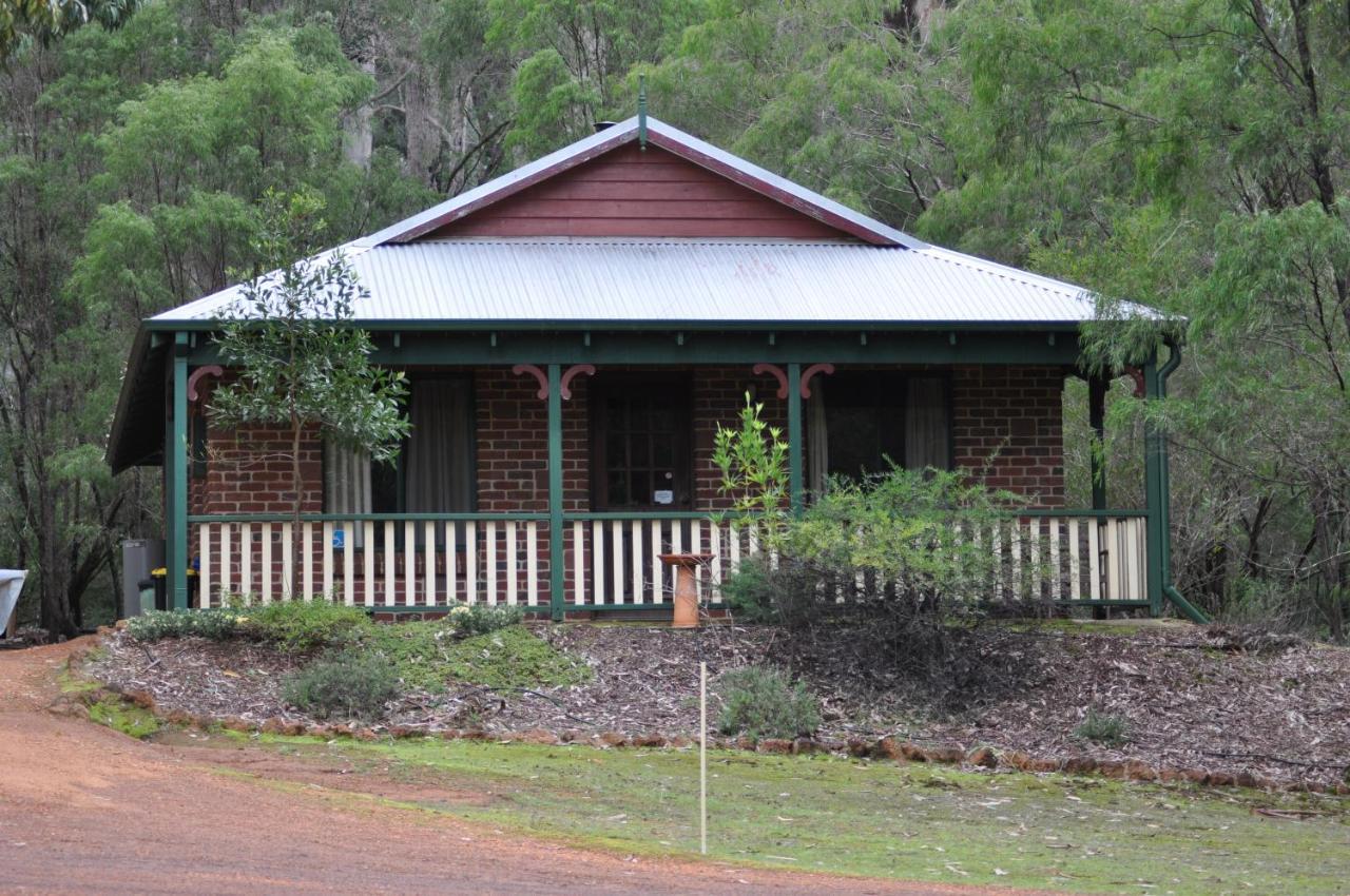 Karri Valley Chalets Pemberton Exterior photo